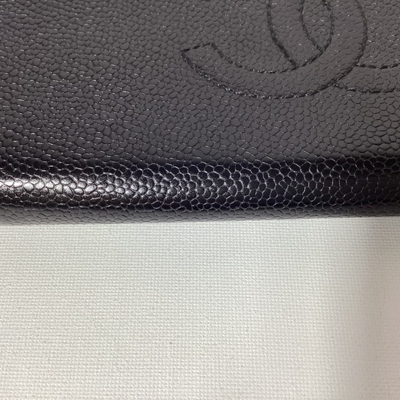 Chanel CC Caviar Black Leather Zip Around Wallet - Picture 3 of 12